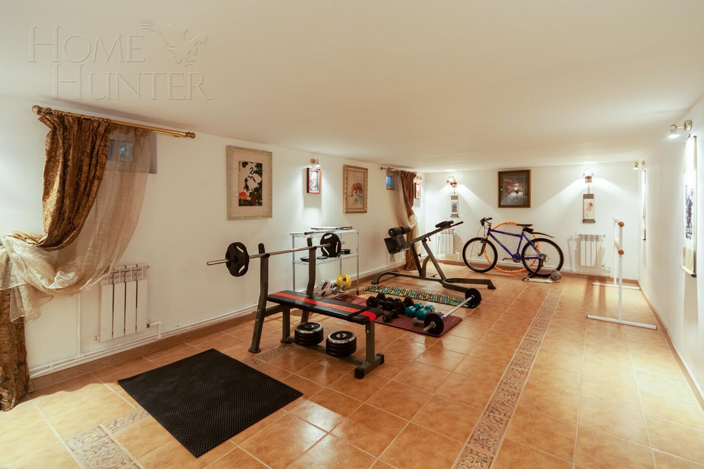 2-этажный коттедж 939 м² с отделкой