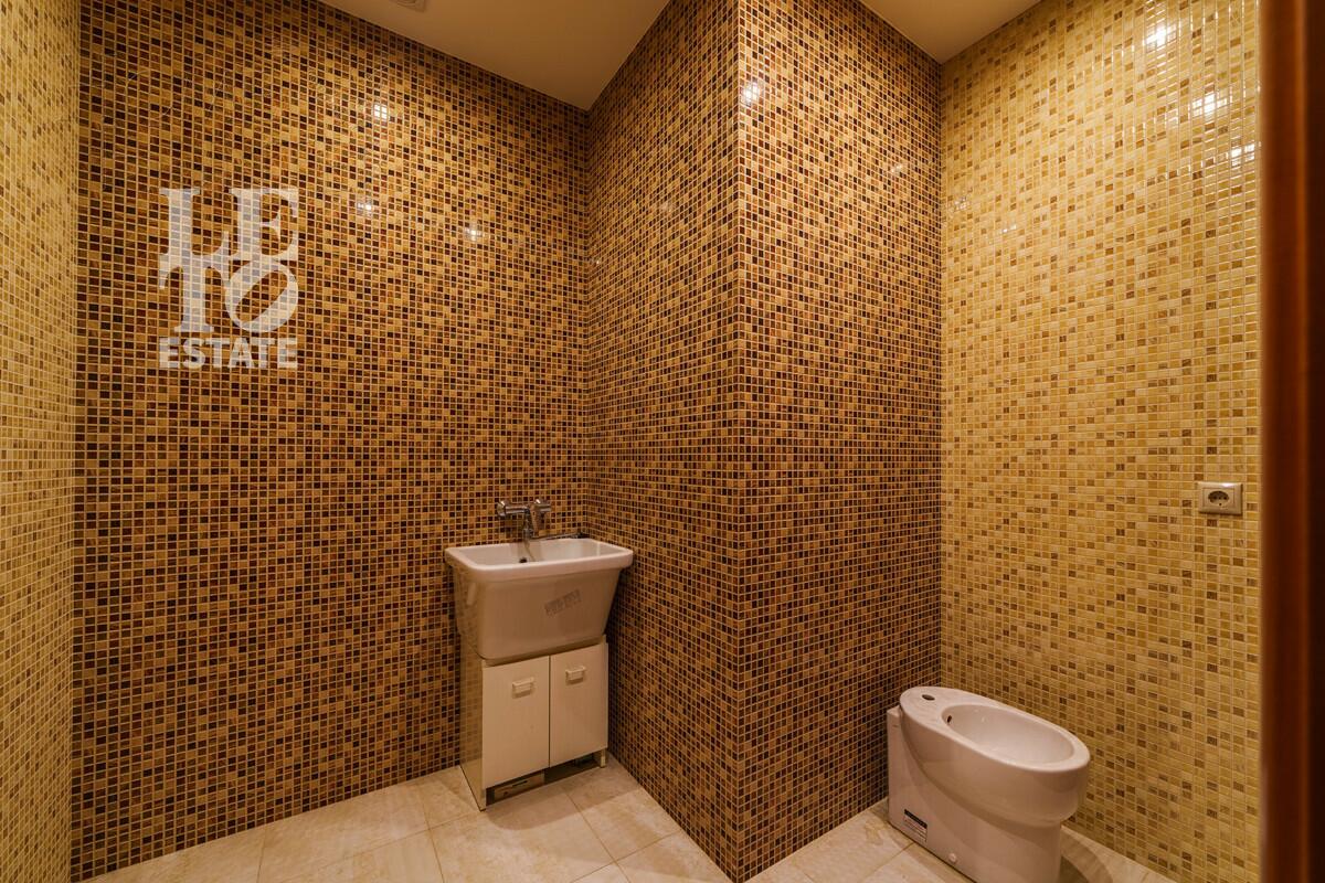 2-этажный коттедж 1 000 м² с отделкой