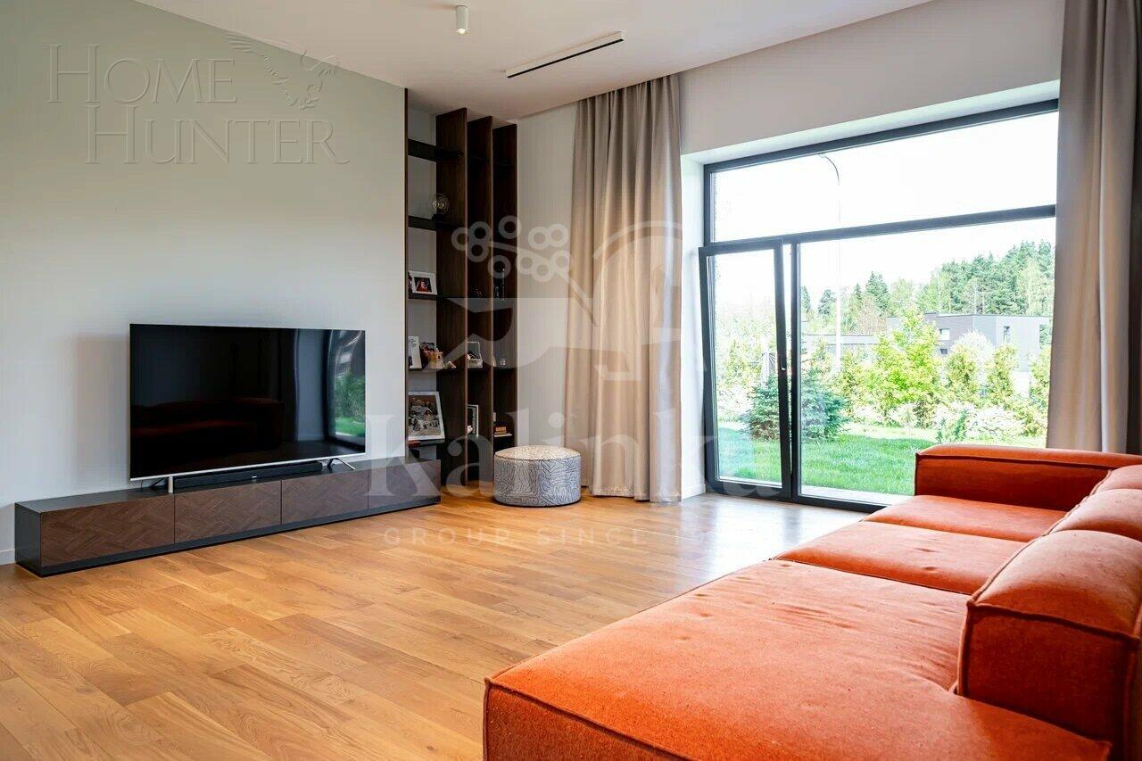 2-этажный коттедж 350 м² с отделкой