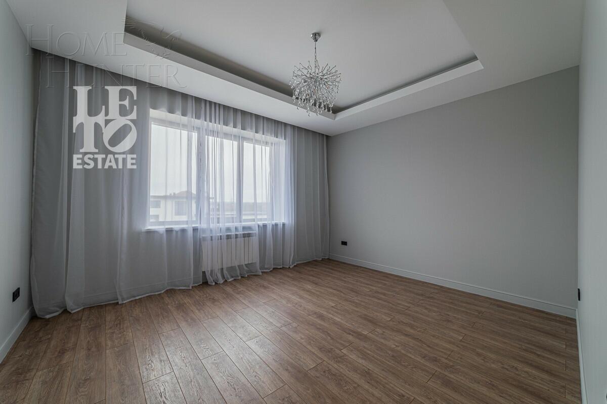 2-этажный коттедж 340 м² с отделкой