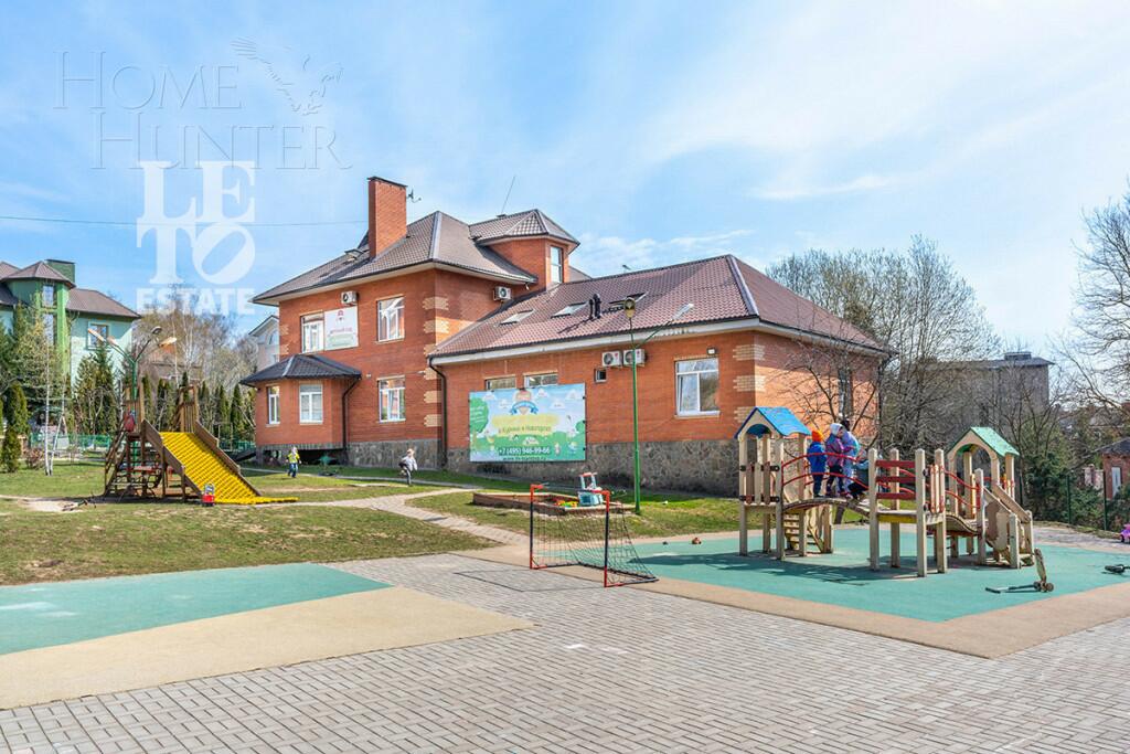 2-этажный коттедж 440.2 м² с отделкой