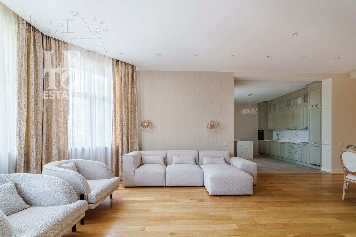 4-КОМН. КВАРТИРА С ОТДЕЛКОЙ 197.3 М² НА 4 ЭТАЖЕ