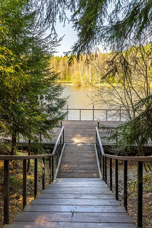 2-этажный коттедж 219 м² с отделкой