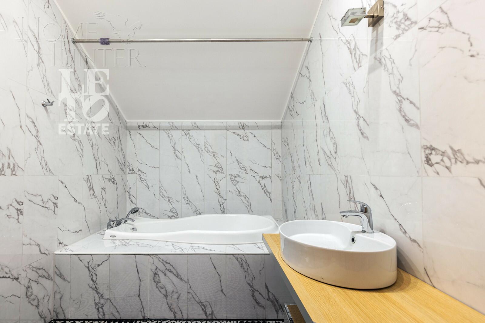 2-этажный коттедж 600 м² с отделкой