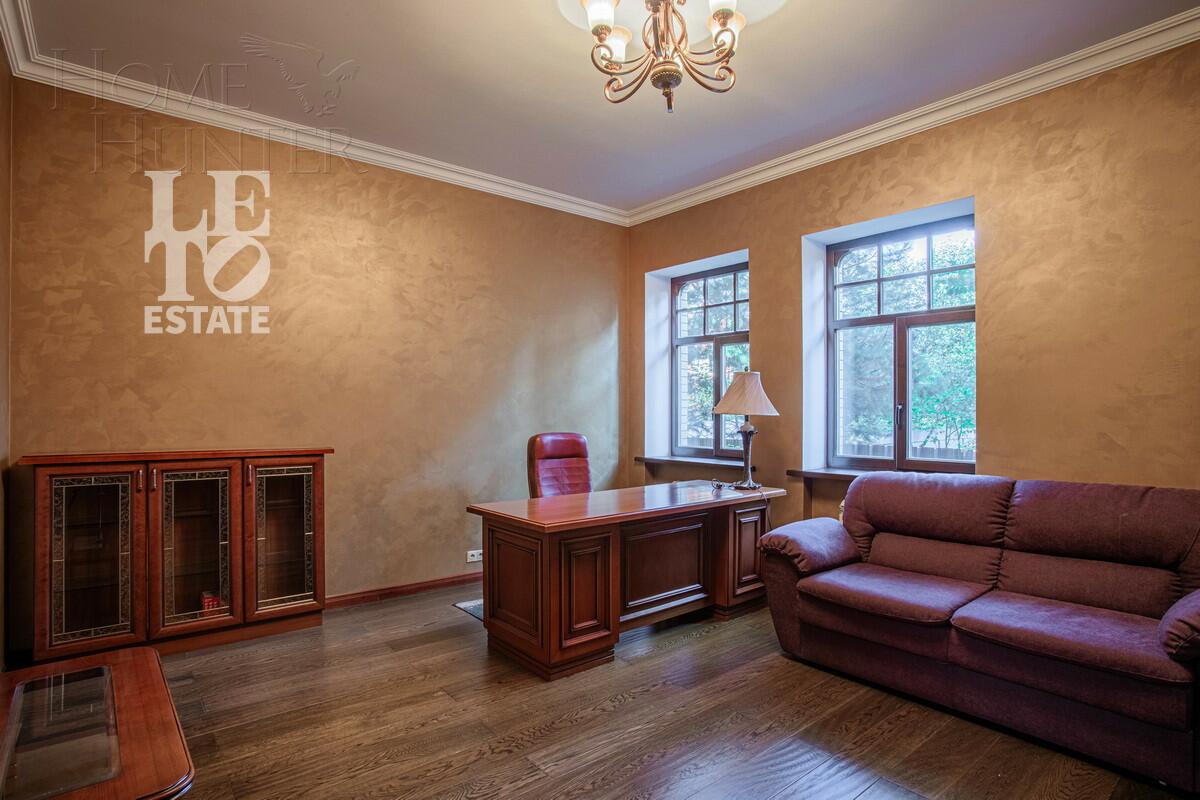 3-этажный коттедж 788 м² с отделкой