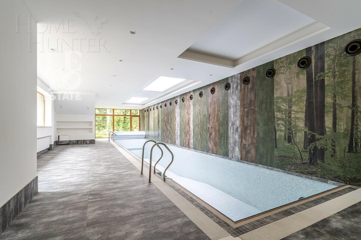 2-этажный коттедж 1 330 м² с отделкой