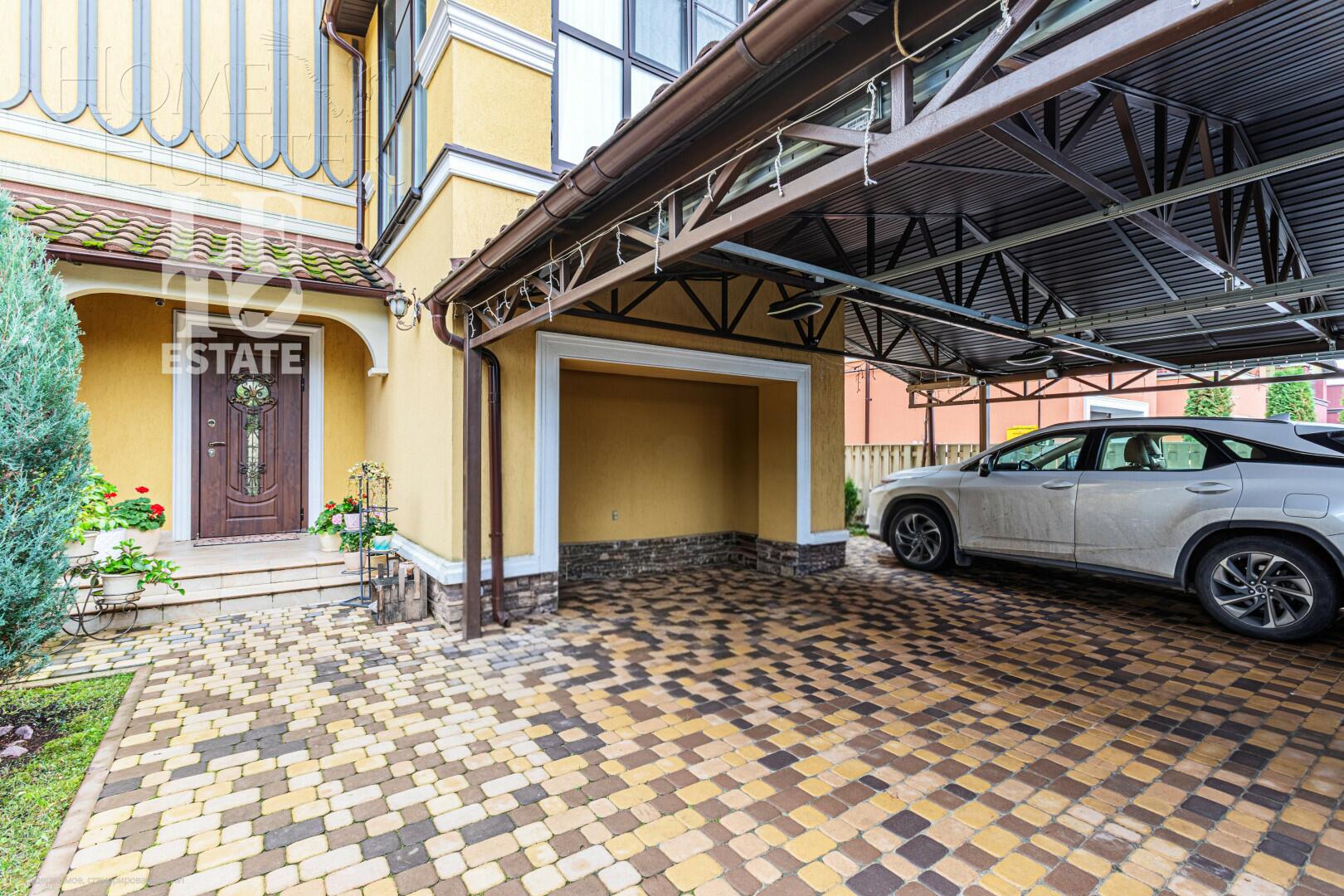 2-этажный таунхаус 251.7 м² с отделкой