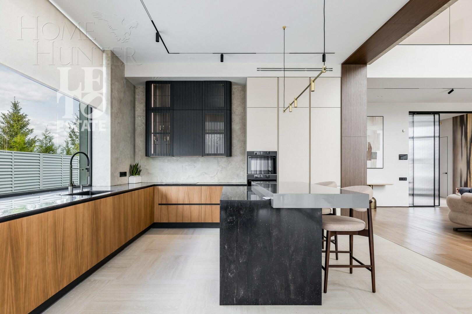 2-этажный коттедж 435 м² с отделкой