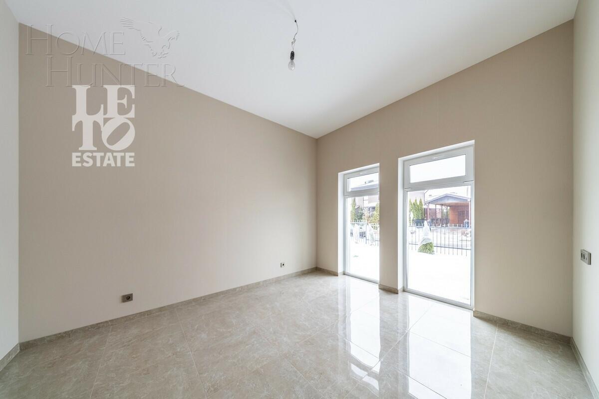 2-этажный коттедж 240 м² с отделкой