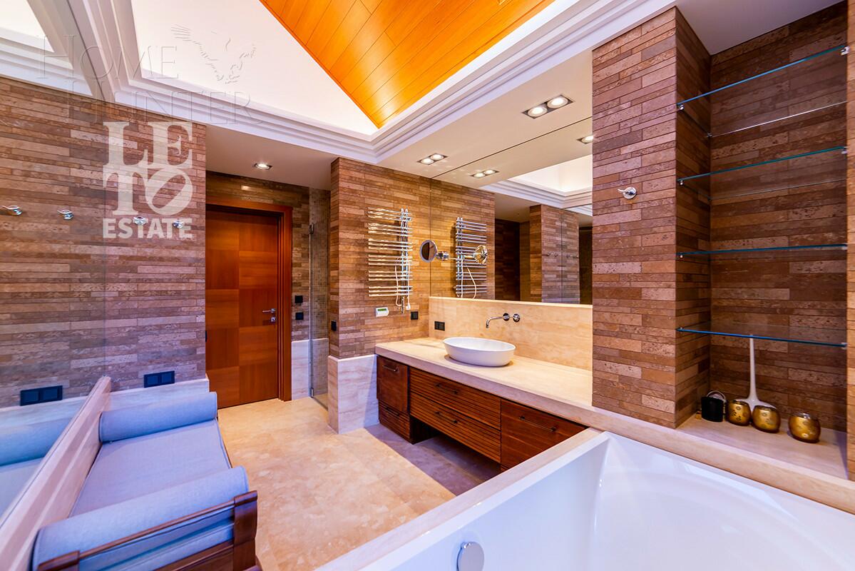 2-этажный коттедж 313 м² с отделкой