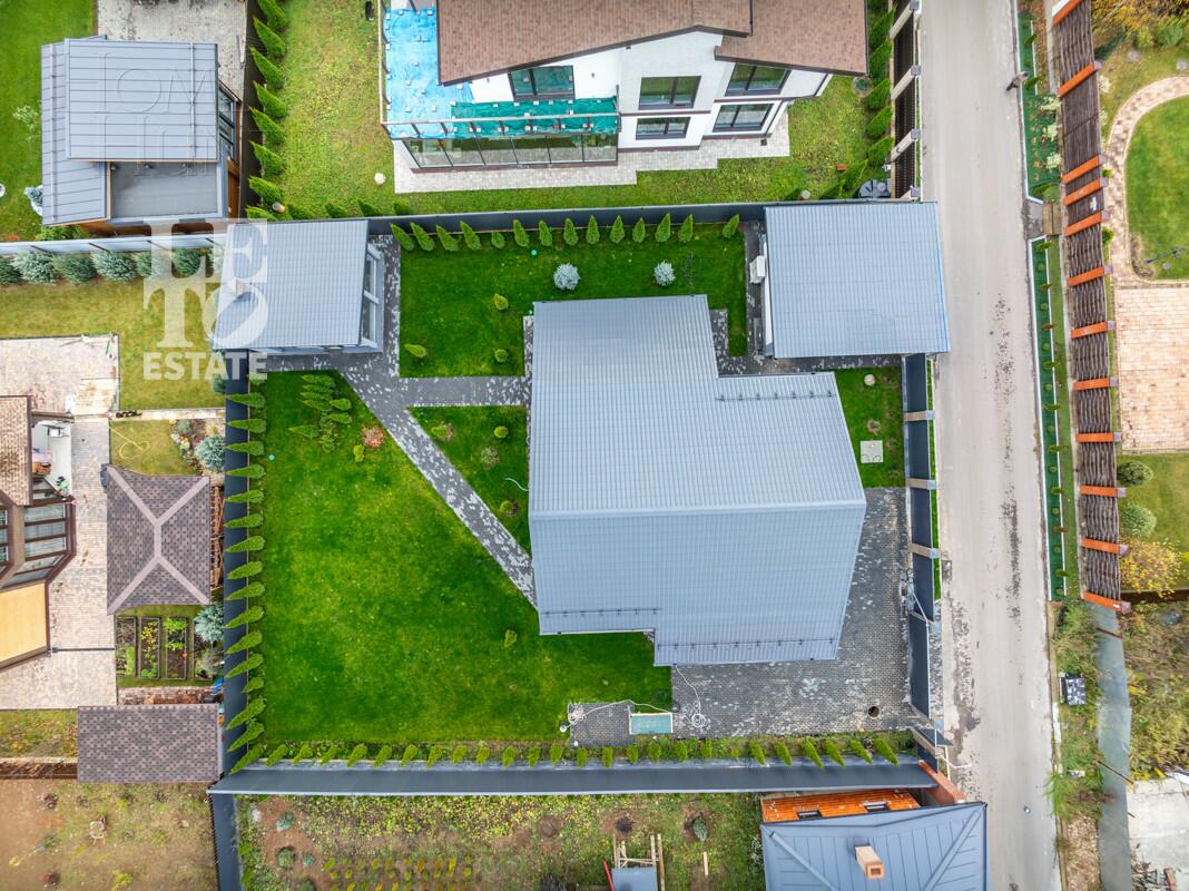 2-этажный коттедж 170 м² с отделкой