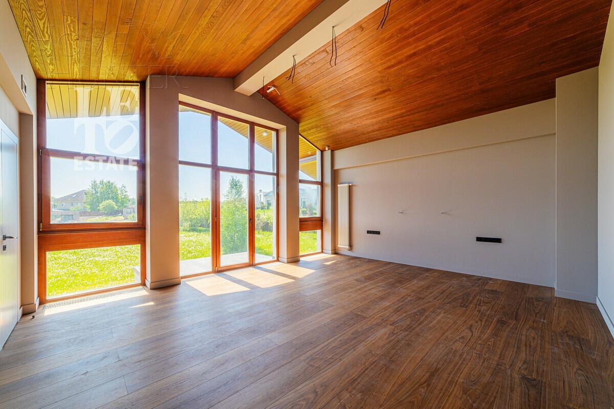 2-этажный коттедж 294 м² с отделкой