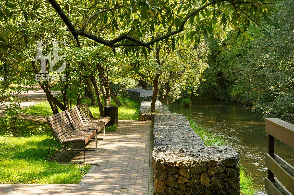 2-этажный таунхаус 270 м² без отделки