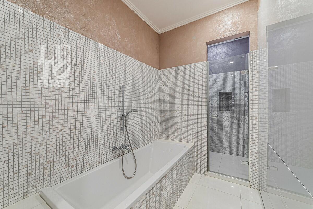 3-КОМН. КВАРТИРА С ОТДЕЛКОЙ 220 М² НА 2 ЭТАЖЕ