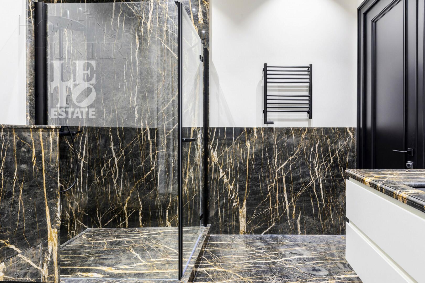 2-этажный коттедж 961 м² с отделкой