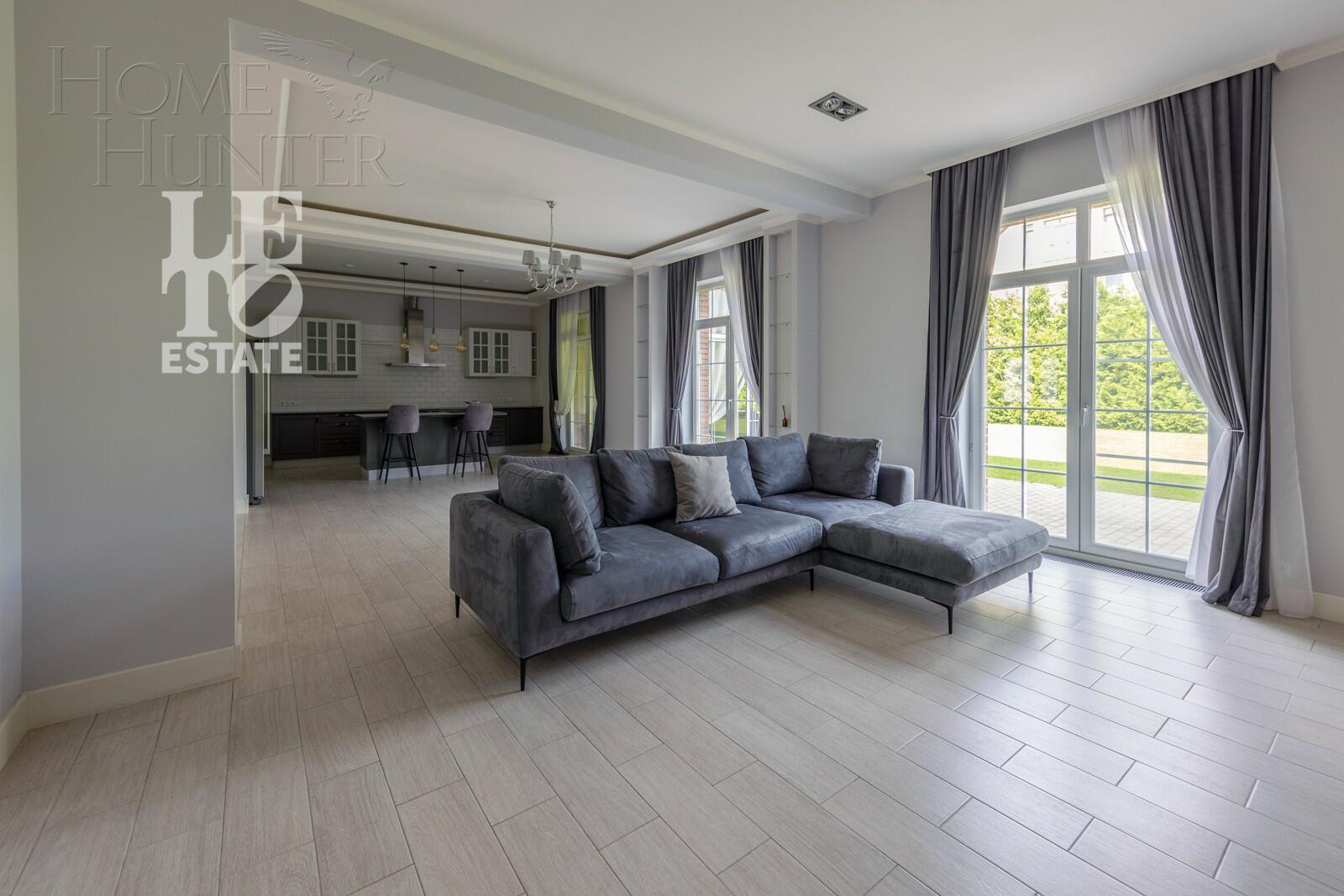 2-этажный коттедж 304 м² с отделкой