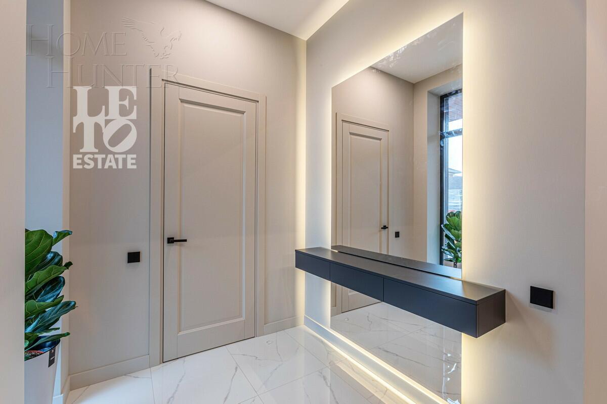 2-этажный коттедж 302 м² с отделкой