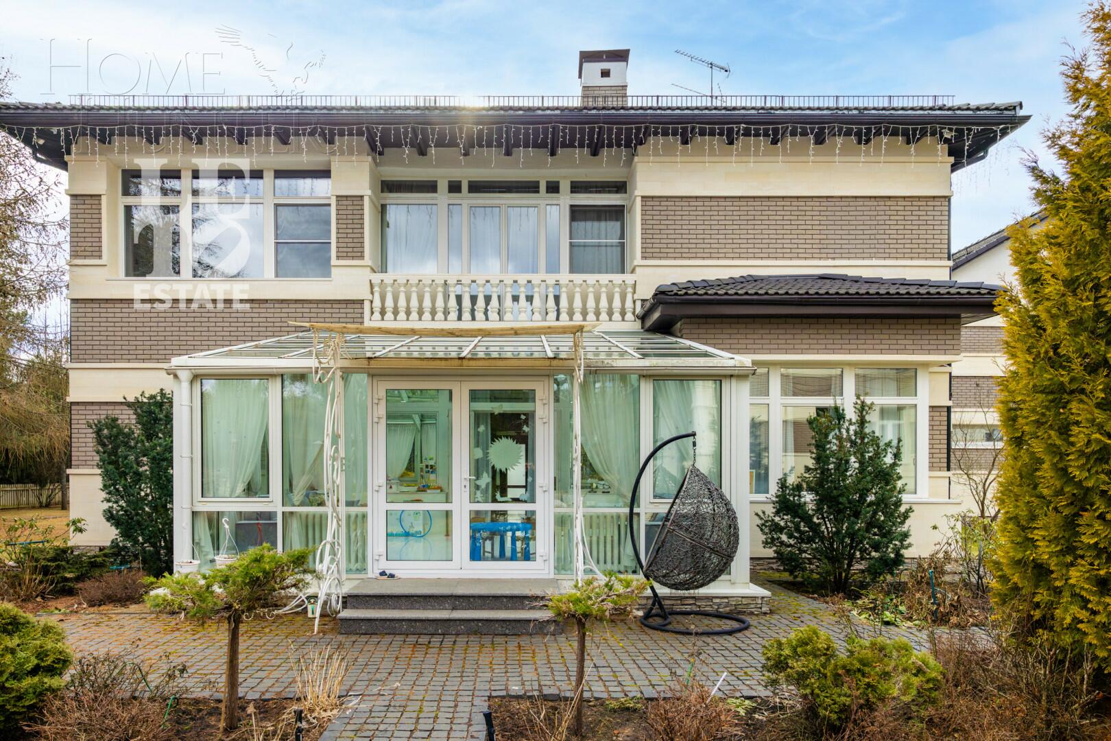 2-этажный коттедж 810 м² с отделкой