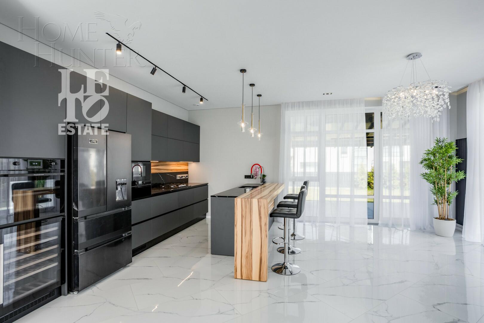 2-этажный коттедж 430 м² с отделкой