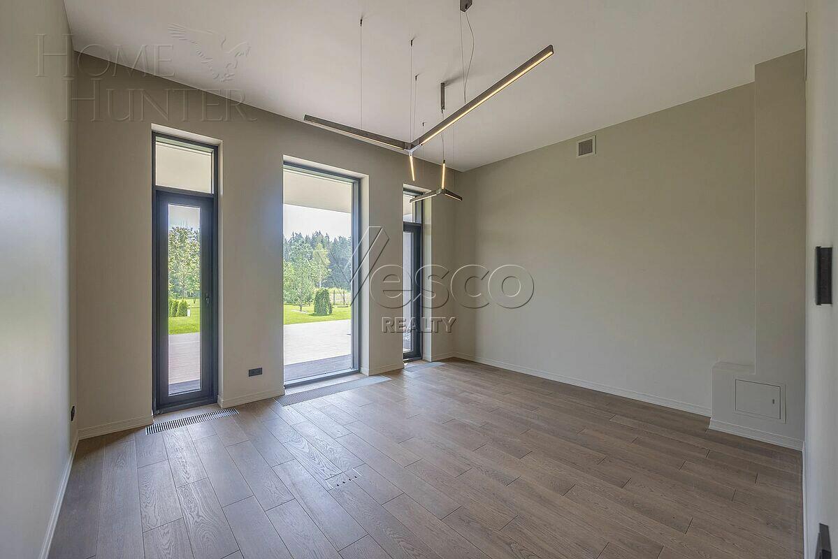 2-этажный коттедж 1 300 м² с отделкой