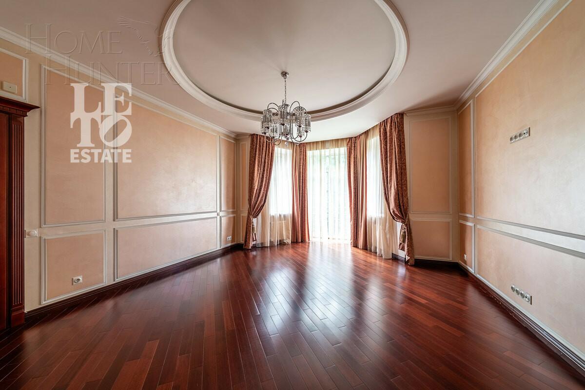 2-этажный коттедж 700 м² с отделкой