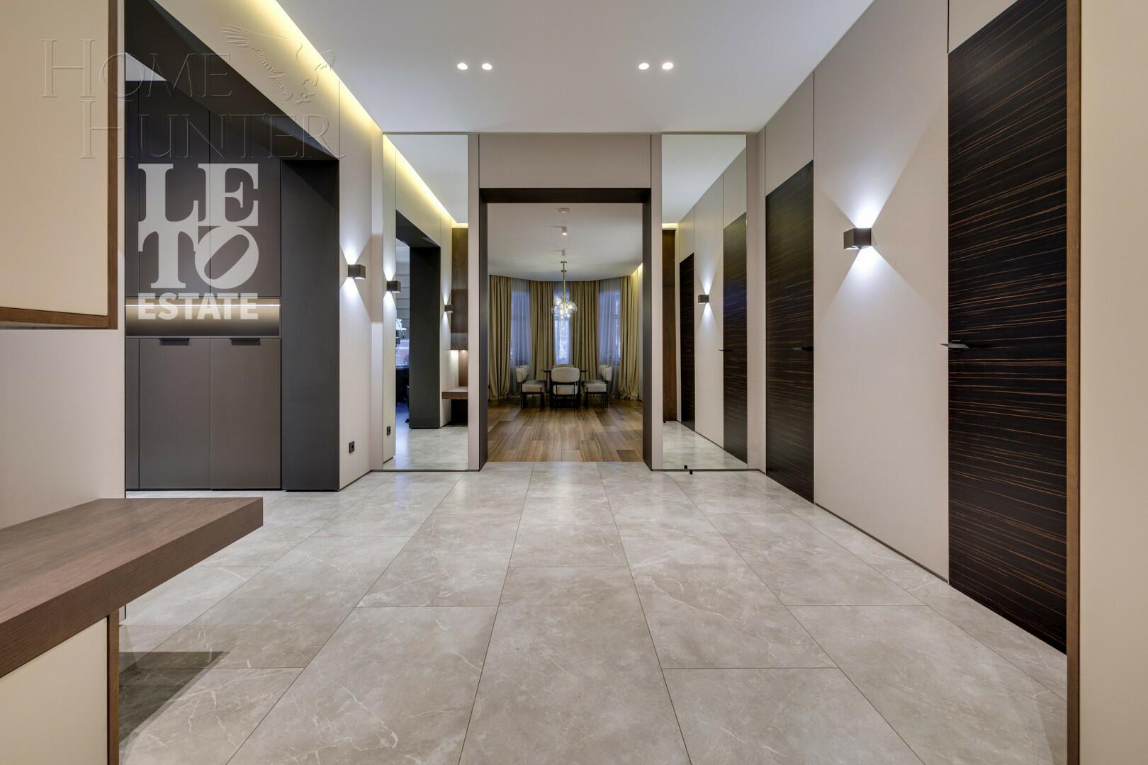 2-этажный коттедж 688 м² с отделкой