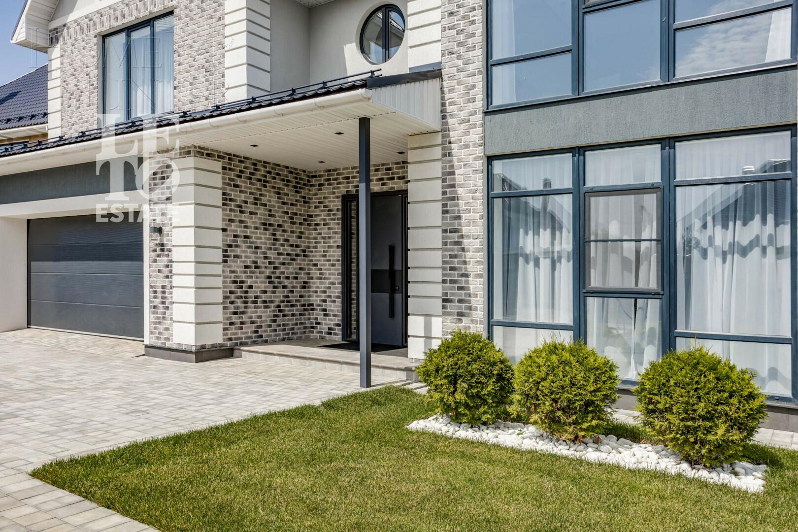 2-этажный коттедж 430 м² с отделкой