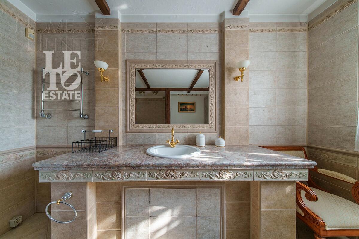 3-этажный коттедж 475 м² с отделкой