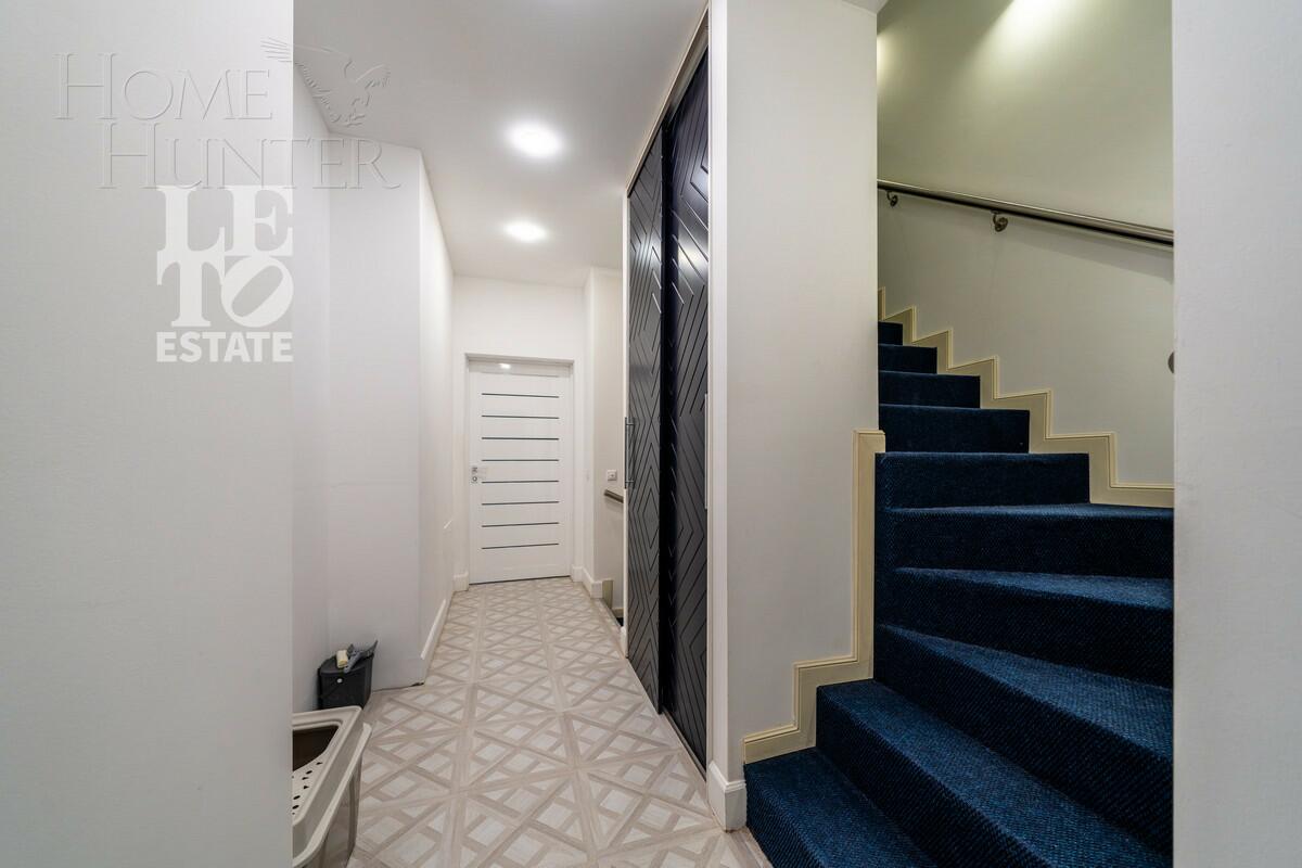 2-этажный таунхаус 400 м² с отделкой