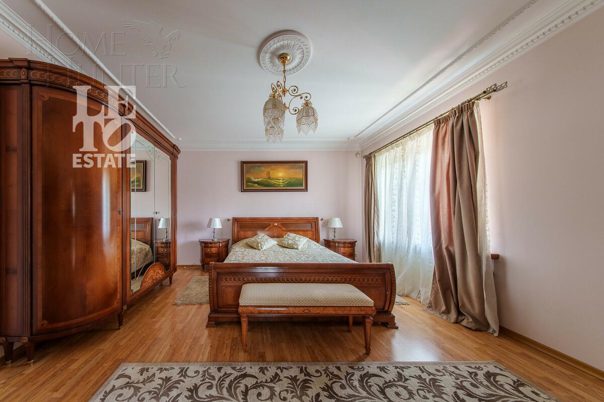 3-этажный коттедж 475 м² с отделкой