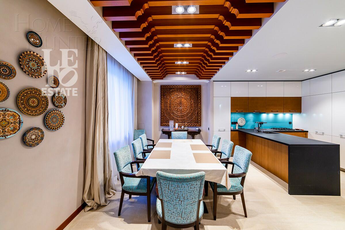 2-этажный коттедж 313 м² с отделкой