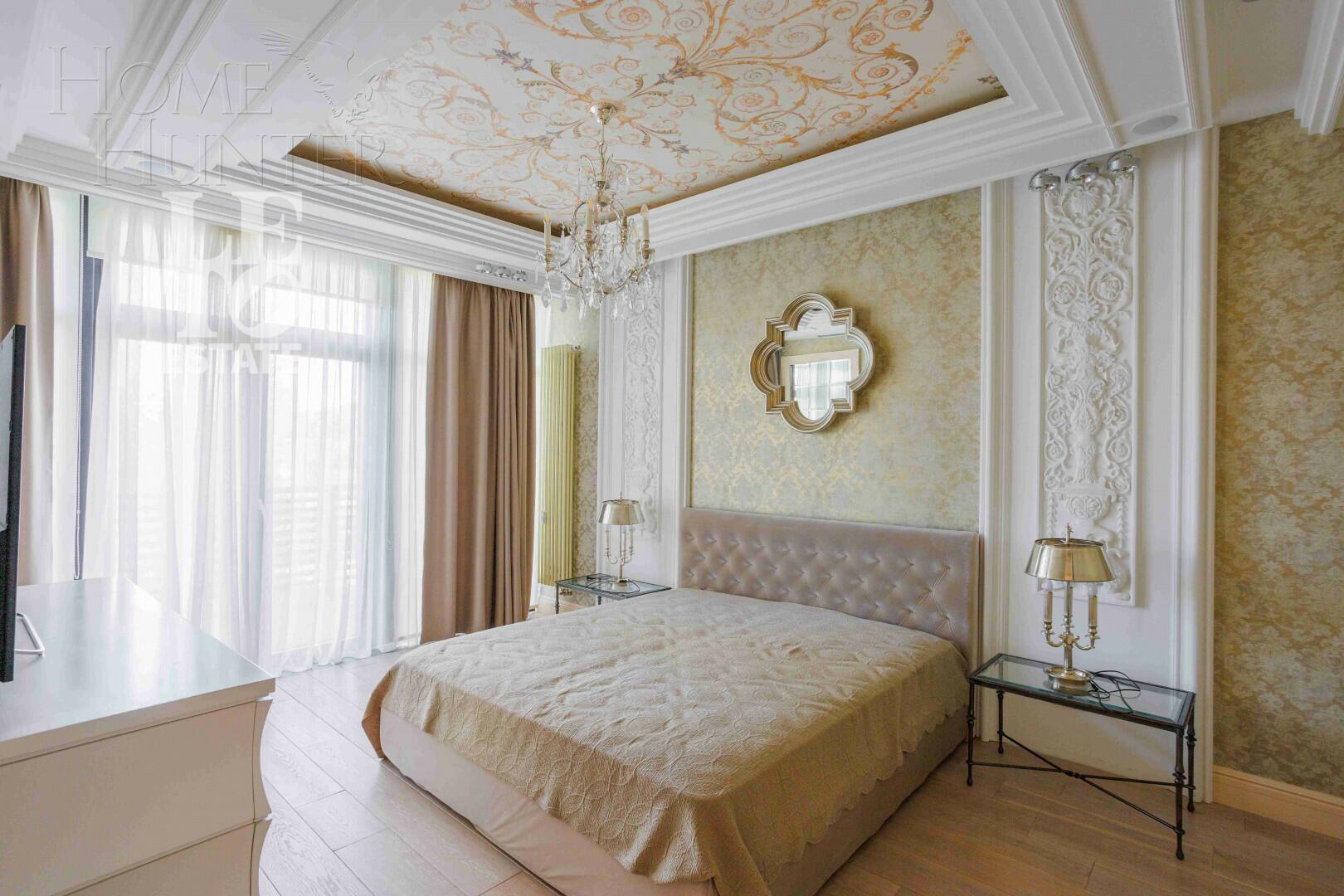 3-этажный таунхаус 340 м² с отделкой