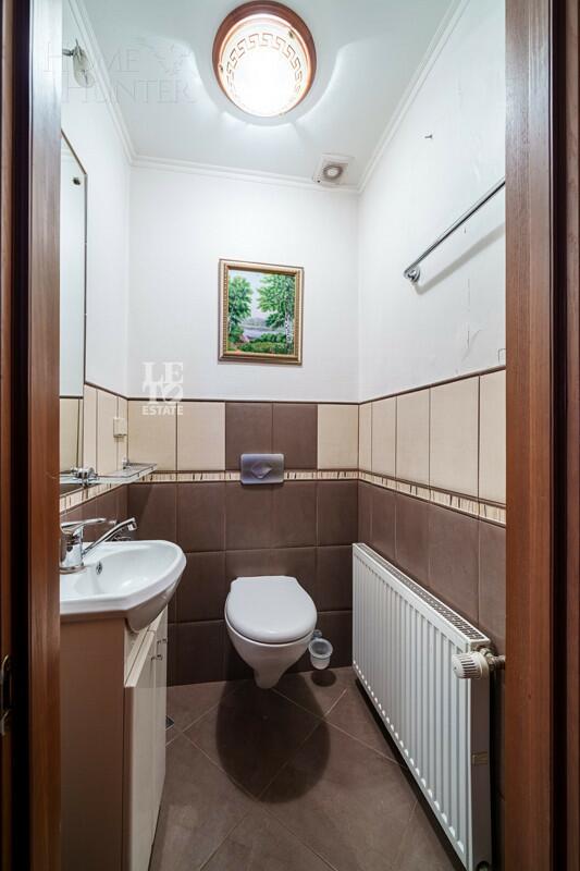 2-этажный коттедж 350 м² с отделкой