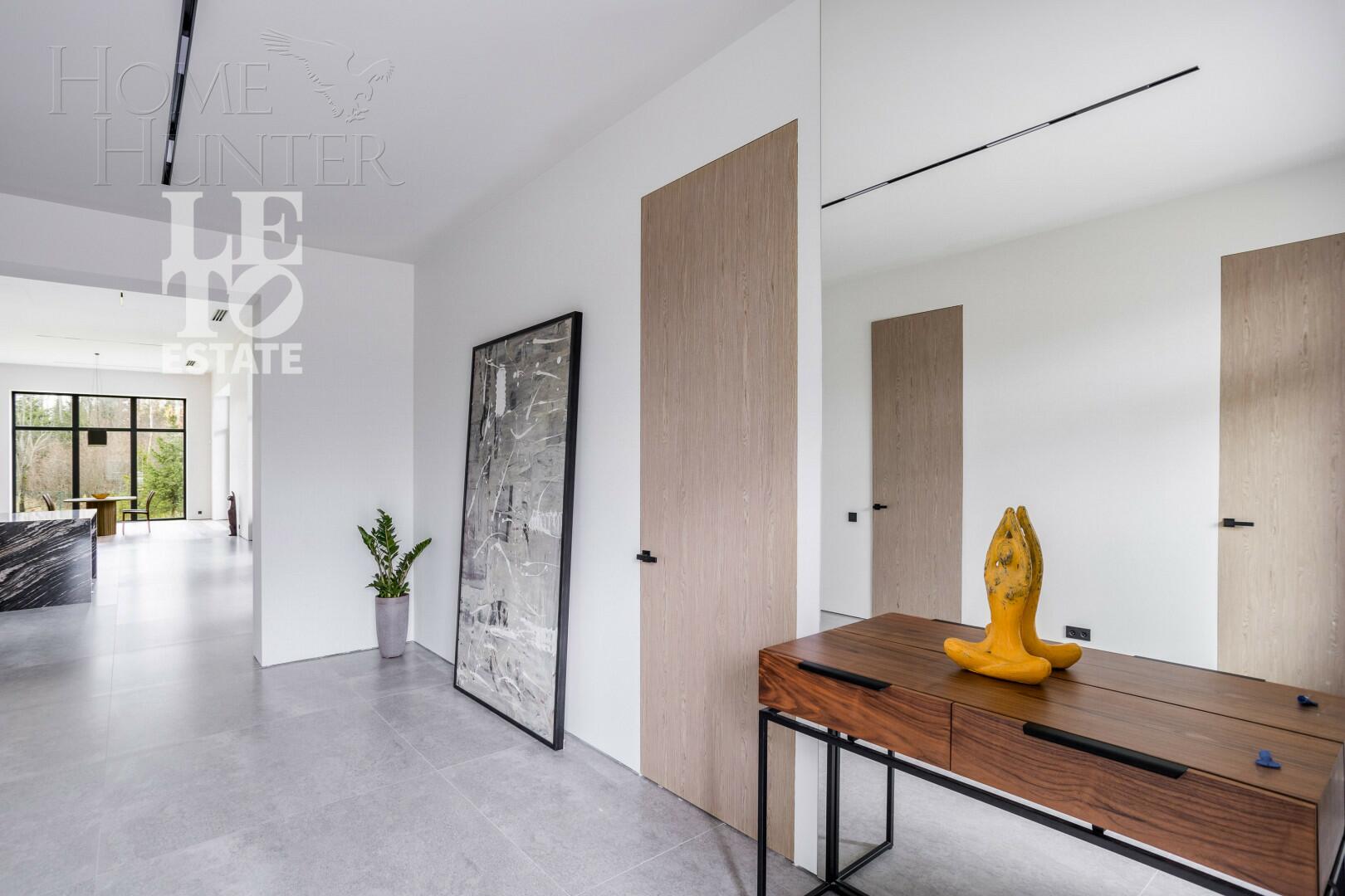 1-этажный коттедж 440 м² с отделкой