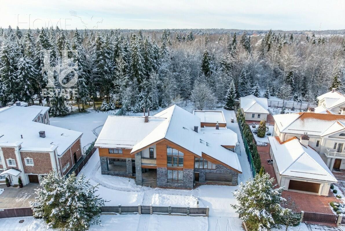 2-этажный коттедж 1 150 м² без отделки