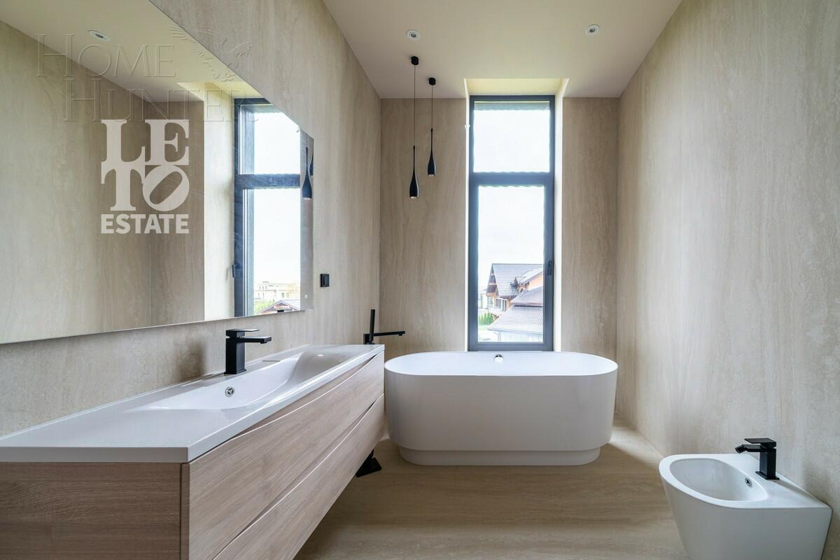 2-этажный коттедж 622 м² с отделкой