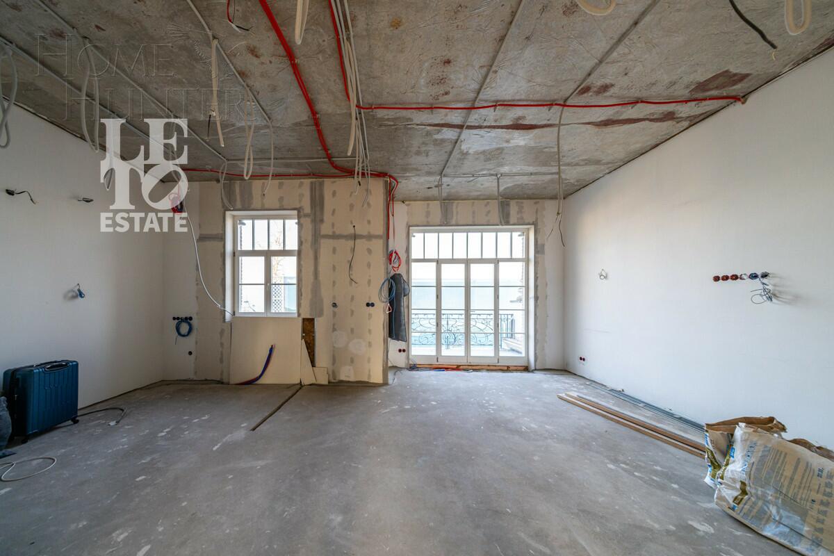 4-этажный таунхаус 395 м² без отделки