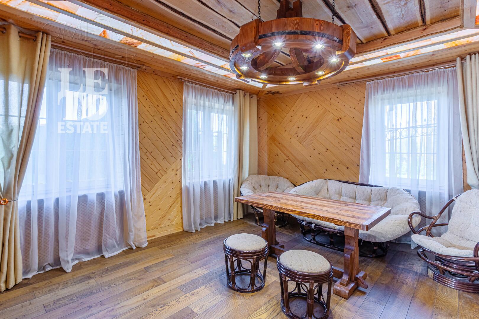 2-этажный коттедж 740 м² с отделкой