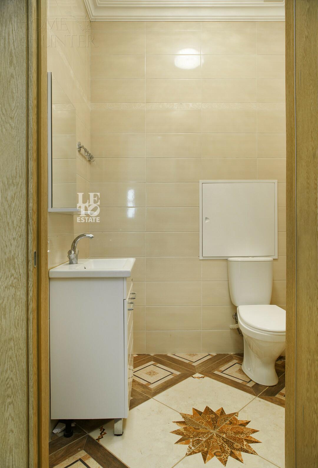 3-этажный таунхаус 264.6 м² с отделкой