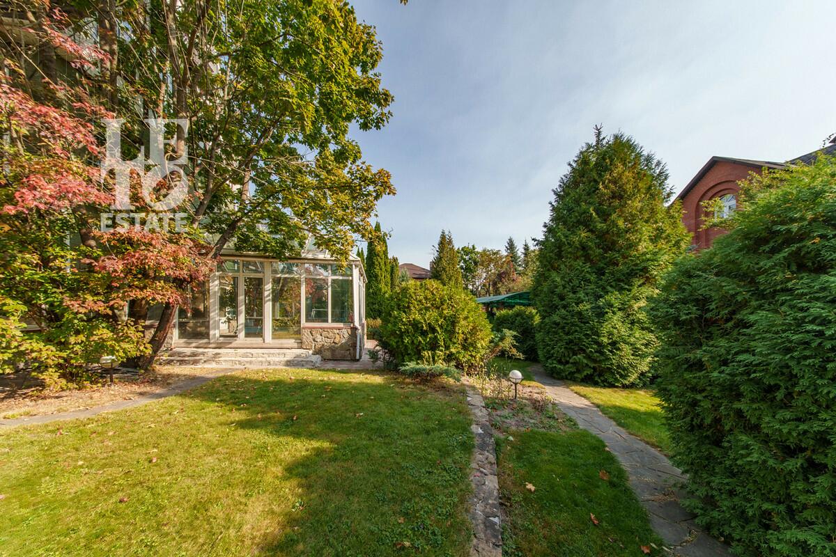 3-этажный коттедж 475 м² с отделкой