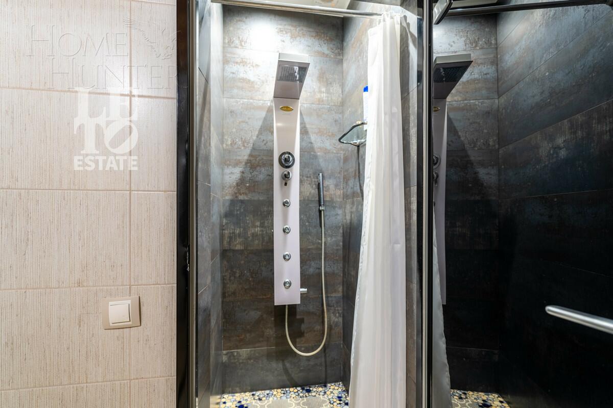 3-этажный коттедж 1 322 м² с отделкой