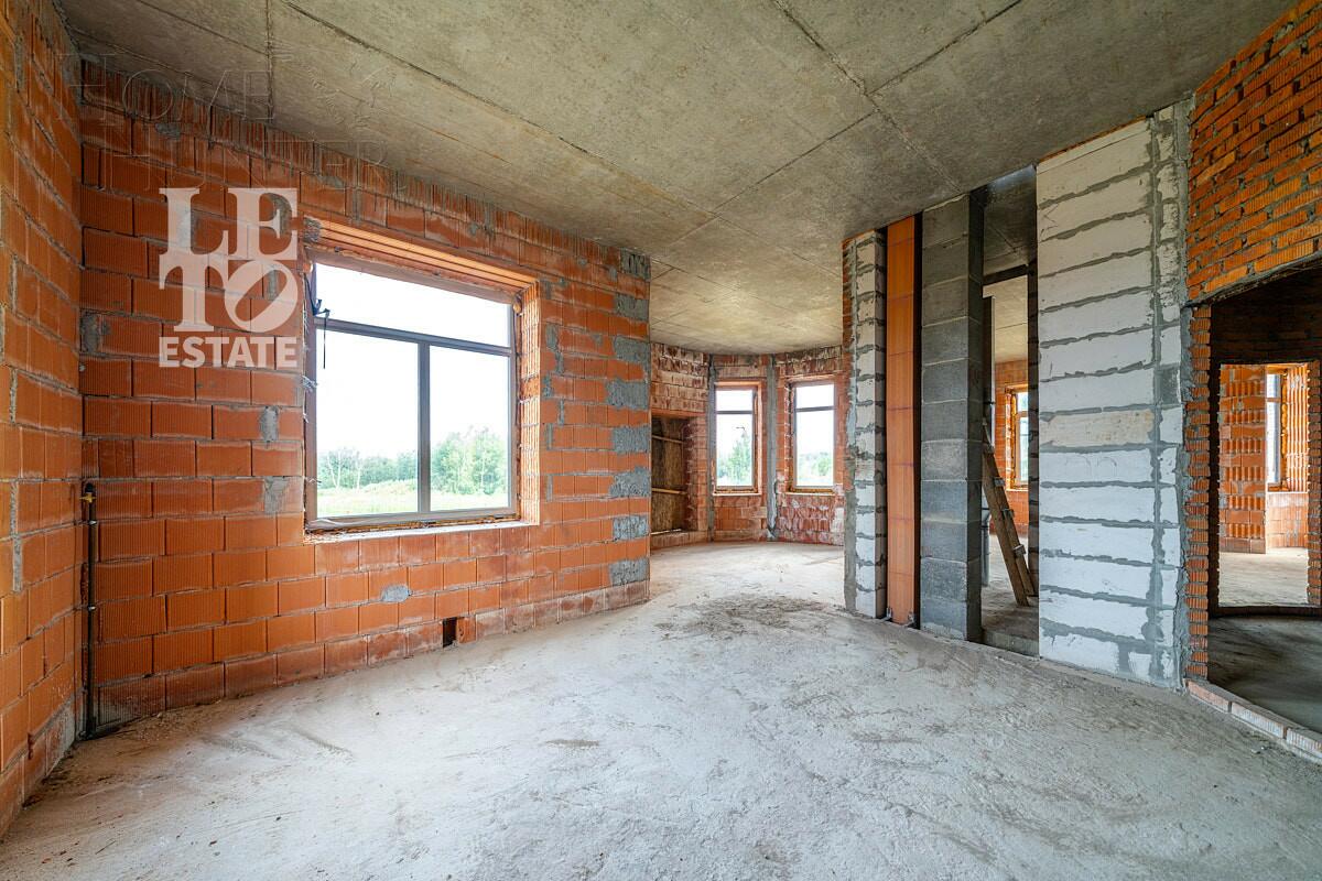 2-этажный коттедж 460 м² без отделки