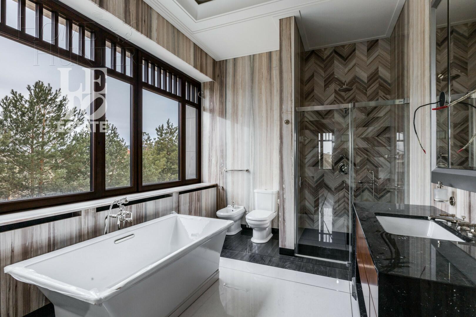 2-этажный коттедж 1 244 м² с отделкой