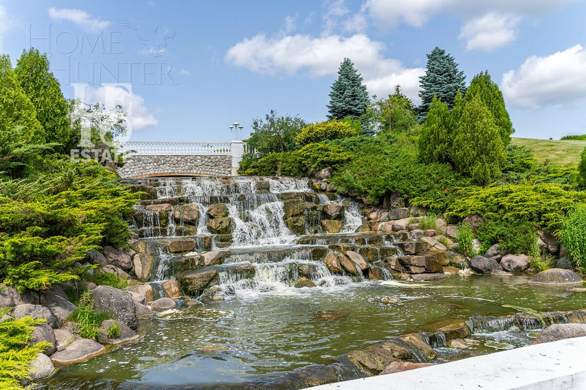 3-этажный коттедж 1 451 м² без отделки