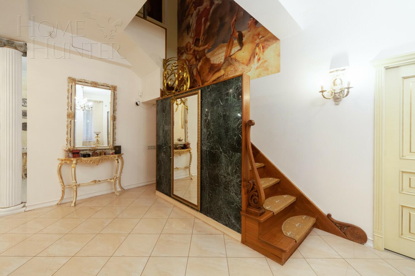 2-этажный коттедж 939 м² с отделкой