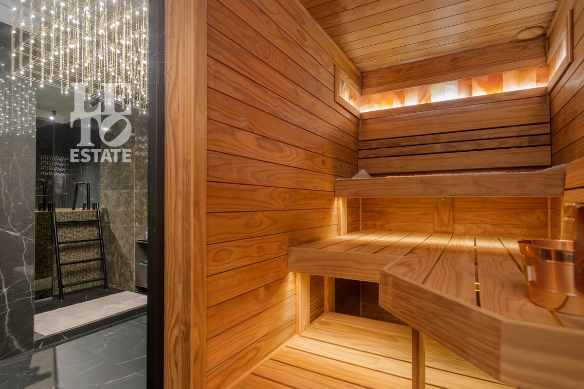 3-этажный коттедж 1 100 м² с отделкой