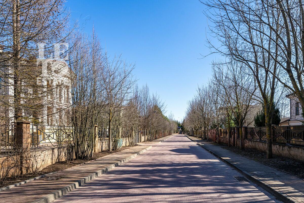 2-этажный коттедж 800 м² с отделкой