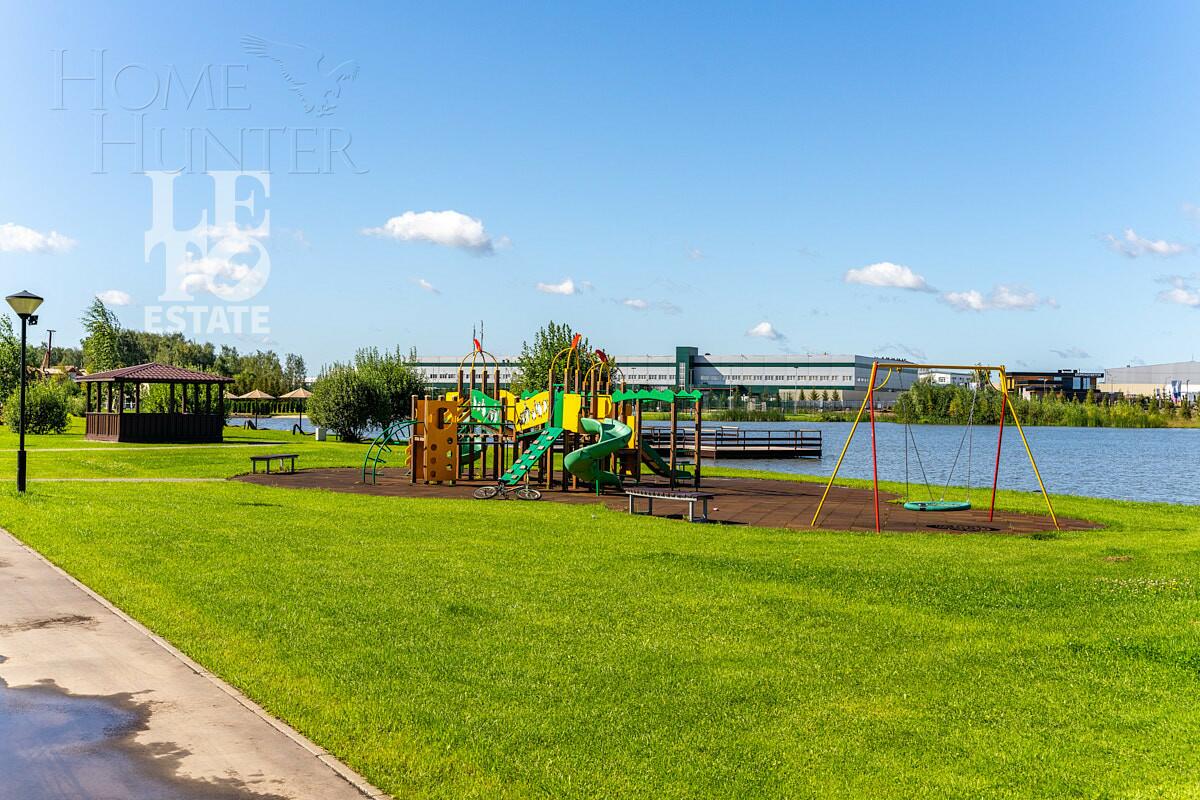 2-этажный коттедж 260 м² с отделкой