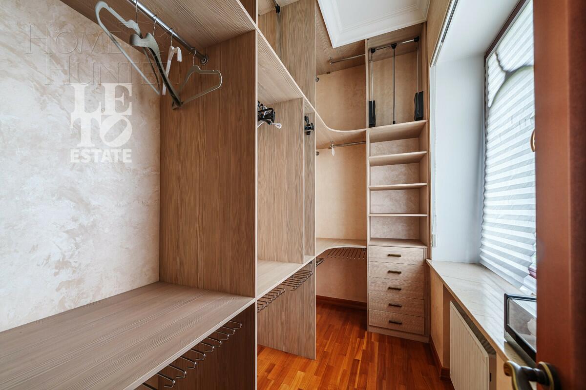 2-этажный коттедж 450 м² с отделкой