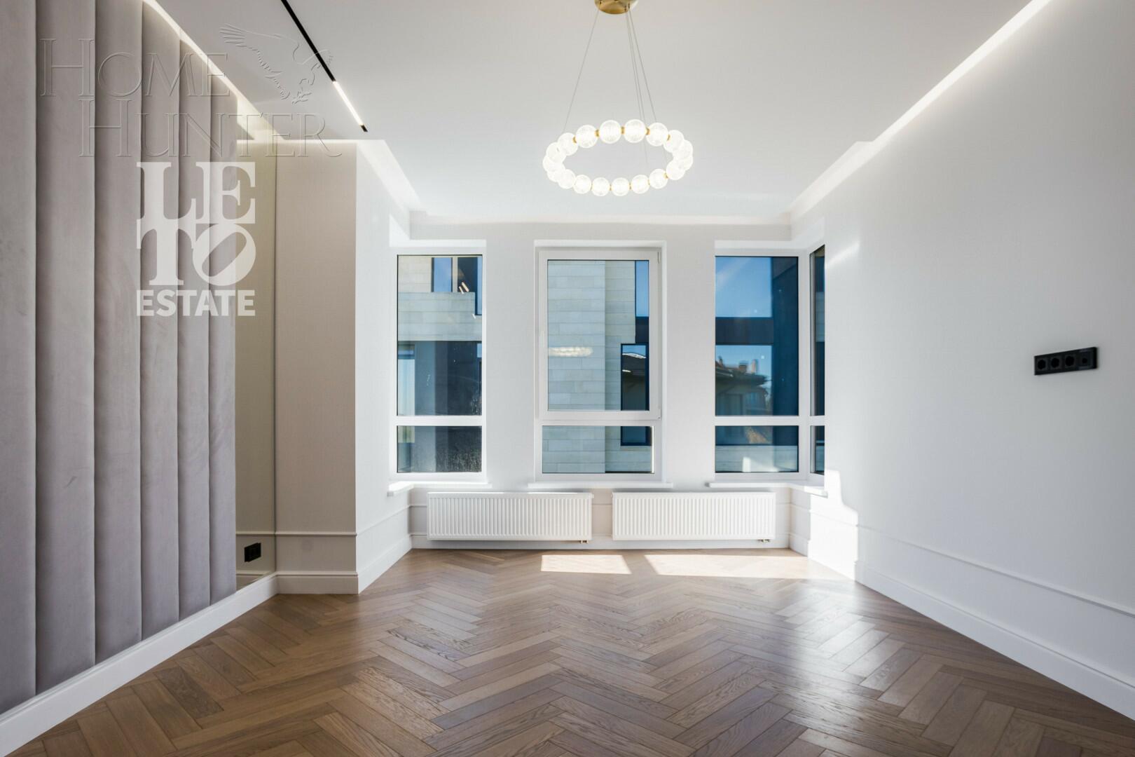 2-этажный коттедж 240.6 м² с отделкой